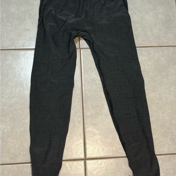 Gymshark Dark Green Textured Leggings - Picture 7 of 11